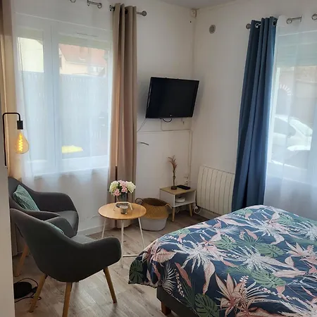 Calme - Wifi - Netflix - Stationnement Gratuit Apartament Lens